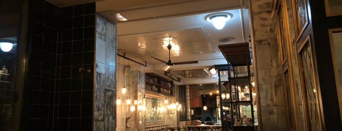 Toto Restaurante & Wine Bar is one of Con Gracia.