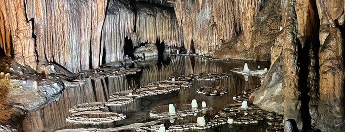 Onondaga Cave State Park is one of Tour Caves.