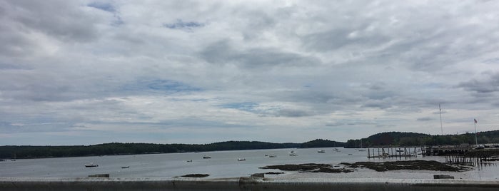 Wiscasset Bay is one of Bryanさんのお気に入りスポット.
