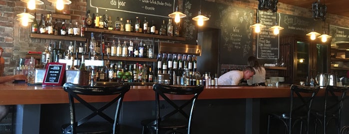 Vis a Vis Wine & Charcuterie Bar is one of Bartenders worth Knowing.