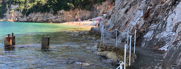 Sveti Jakov Beach is one of Tempat yang Disukai Olga.