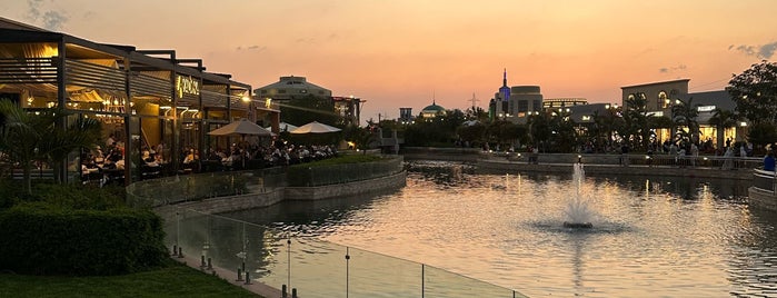 Open Air Mall Madinaty is one of Cairo 🇪🇬.