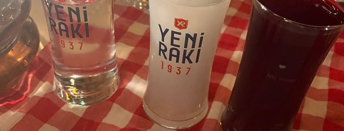 Gecekondu Meyhanesi is one of Raki Balik Istanbul.