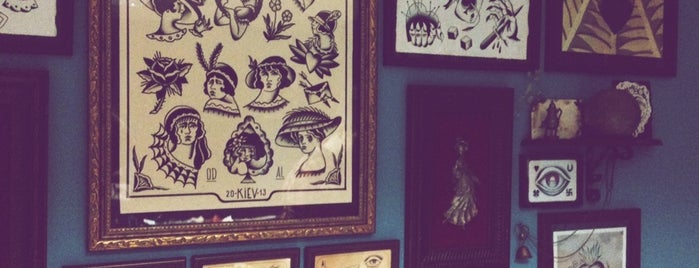 WitchWood Tattoo is one of Lugares favoritos de Yevgeny.