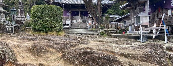 盛寿山 延命院 常楽寺 (第14番札所) is one of 四国八十八ヶ所霊場 88 temples in Shikoku.