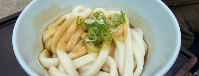 Fukusuke is one of うどん2.