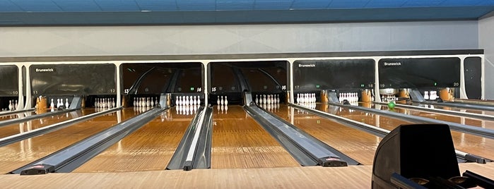 Palace Bowling & Entertainment Center is one of Arcades.