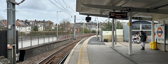 Willesden Junction London Underground Station is one of Went Before 4.0.