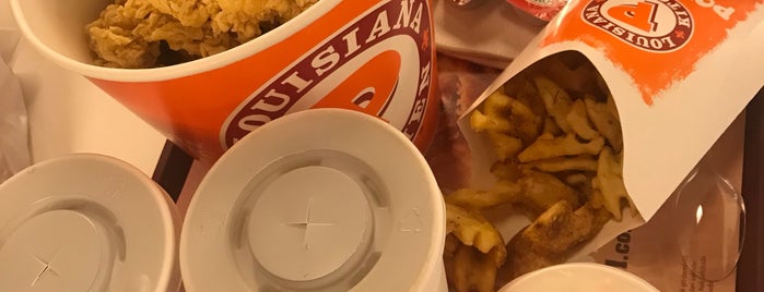 Popeyes Louisiana Kitchen is one of Atakanさんのお気に入りスポット.