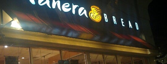 Panera Bread is one of Sloto'nun Beğendiği Mekanlar.