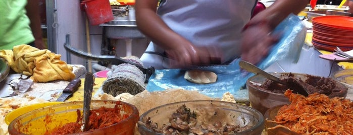Mercado de Comida Coyoacán is one of mex food da best!!.