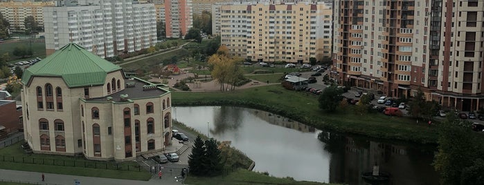 ЖК «Монплезир» is one of Комитет по строительству Ло.