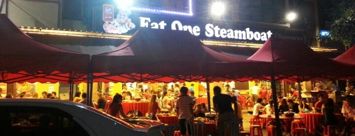 Fat One Steamboat Restaurant is one of Neu Tea's KL Trip 吉隆坡 2.