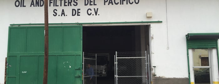 Oil and Filters del Pacifico is one of Orte, die Arturo gefallen.