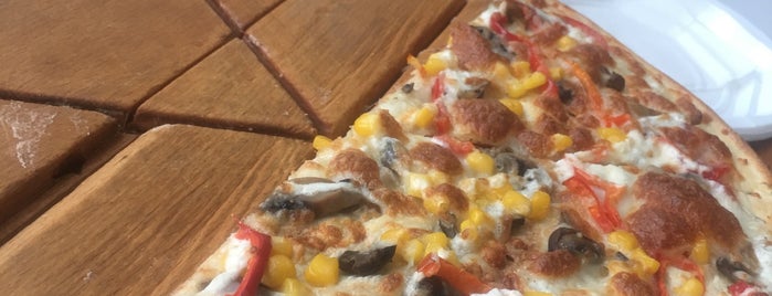 Tashir Pizza | ტაშირ პიცა is one of Lugares favoritos de Nataly.