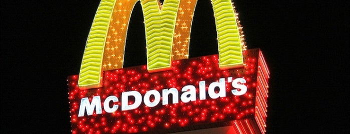 McDonald's is one of Sveta: сохраненные места.