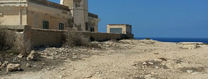 Faro Orientale Lampedusa is one of Lugares favoritos de Aniya.