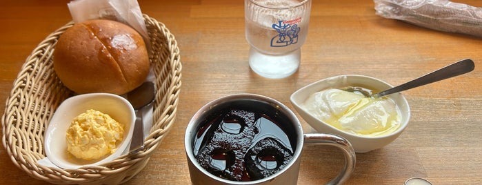 Komeda's Coffee is one of カフェ5.