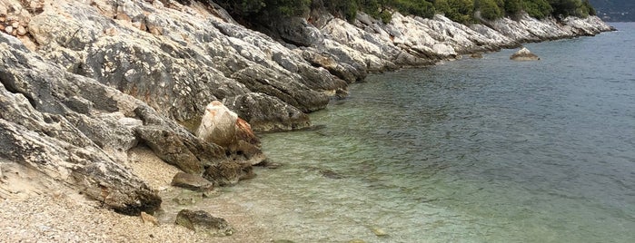 Horgota Beach is one of Kefalonya.