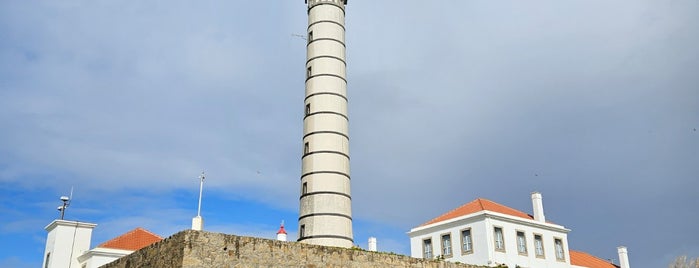 Farol da Boa Nova is one of Oporto.