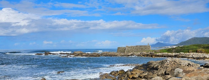 Forte do Cão is one of Vila Praia de Âncora.