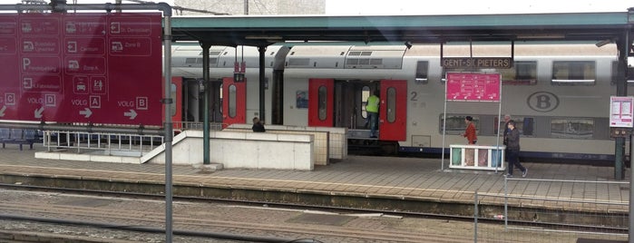 Station Gent-Sint-Pieters is one of Belgie 🇧🇪.