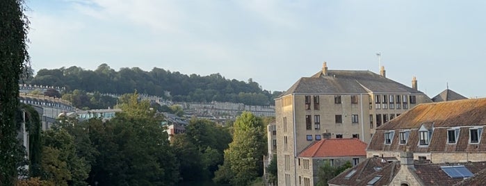 Pulteney Weir is one of Bath.