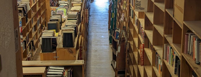 Montclair Book Center is one of Tempat yang Disukai IS.