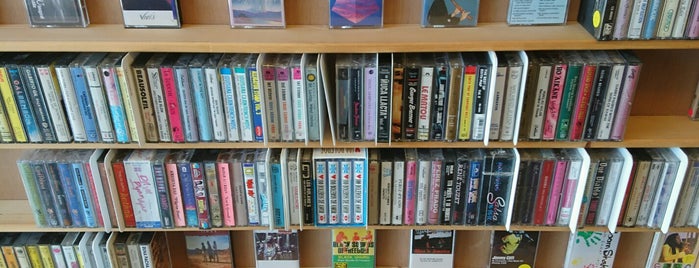 Jacknife Records & Tapes is one of TheDL 님이 저장한 장소.