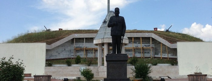 Şükrü Paşa Anıtı is one of Lugares favoritos de Burcu.