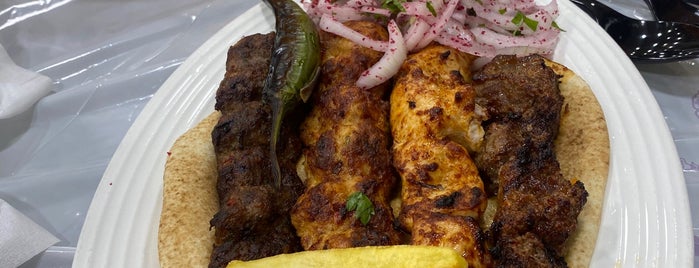 مطعم مشويات الصادق is one of Sihat.
