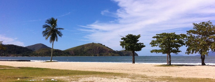 Praia do Centro is one of Caraguatatuba.