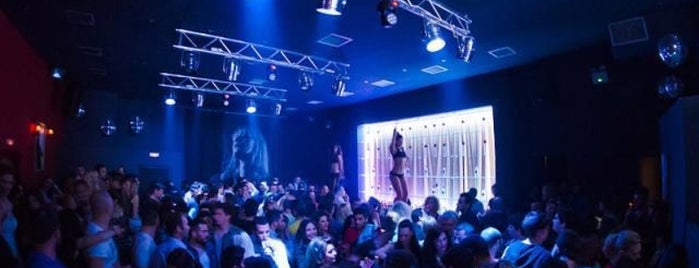 LIBIDO Night Club is one of Spiridoula'nın Kaydettiği Mekanlar.