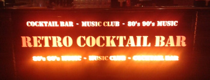 Retro Music & Cocktail bar is one of สถานที่ที่ Daniel ถูกใจ.