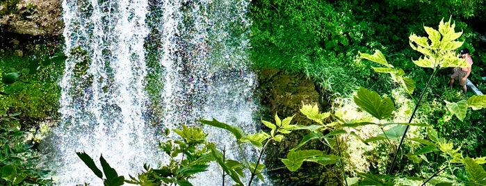 Vermillion Falls is one of Nearby Waterfalls.