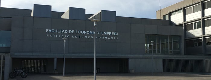 Biblioteca Facultad de Economía Y Empresa, Edificio Lorenzo Normante is one of Bibliotecas de Zaragoza.