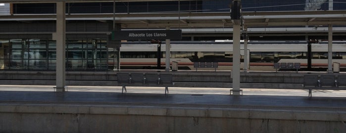 Estación de Albacete - Los Llanos is one of Estaciones de Tren.