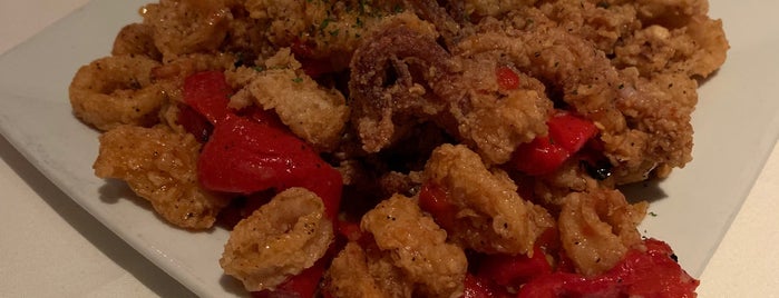 Ruth's Chris Steak House is one of The 15 Best Places for Calamari in San Antonio.