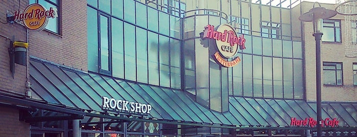 Hard Rock Cafe Amsterdam is one of Lugares favoritos de Eric.