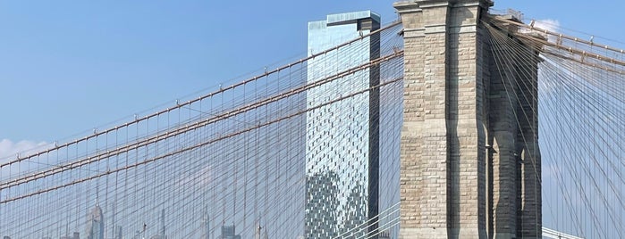 1 Hotel Brooklyn Bridge is one of Brooklyn for Skywalking.