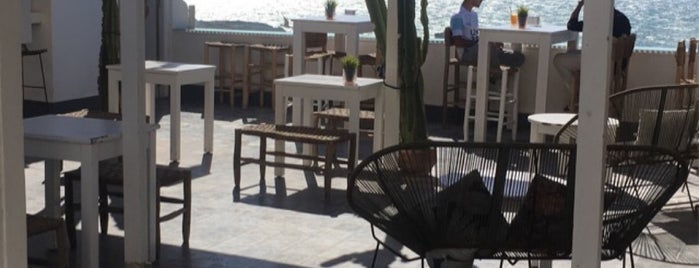 The Roof Bar is one of Essaouira.