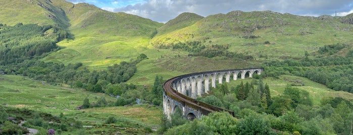 Glenfinnan Monument & Viaduct Viewpoint is one of United Kingdon & Ireland.
