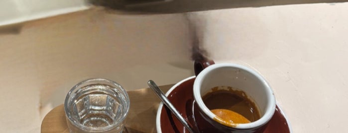 Elixir Bunn Coffee Roasters is one of Coffee shops | Riyadh ☕️🖤.