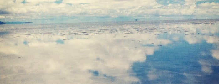 Salar de Uyuni is one of Sights.