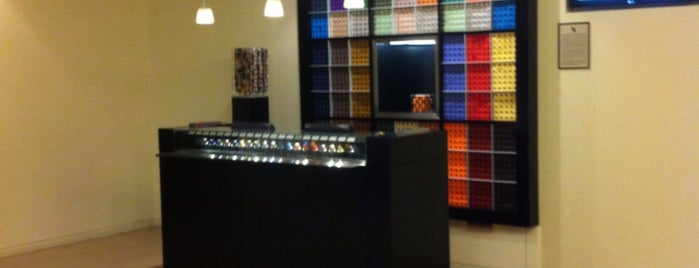 Nespresso Boutique is one of Felixさんのお気に入りスポット.