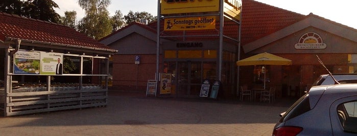 Netto Marken-Discount is one of Lugares favoritos de Robert.