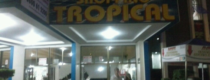 Shopping Tropical is one of Favoritos no Brasil.
