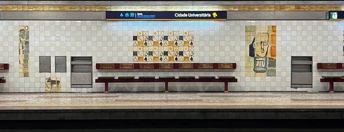 Metro Cidade Universitária [AM] is one of LinhaAmarela.
