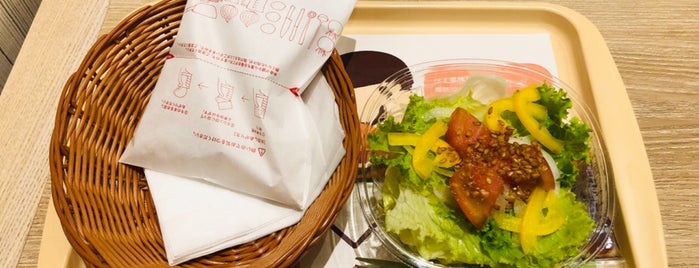 MOS Burger is one of MOS BURGER in Tokyo.