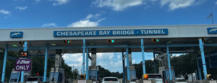 Chesapeake Bay Bridge-Tunnel Toll Plaza North Bound is one of JàNay'ın Beğendiği Mekanlar.